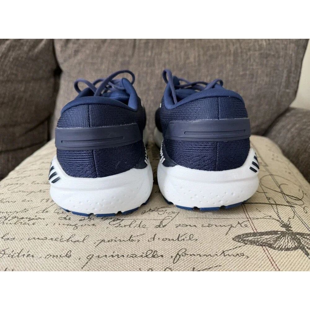 Brooks beast gts